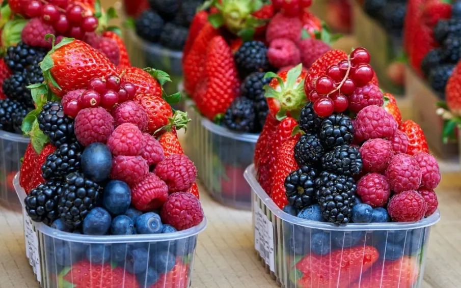 Ягоды июня: какие выбрать?